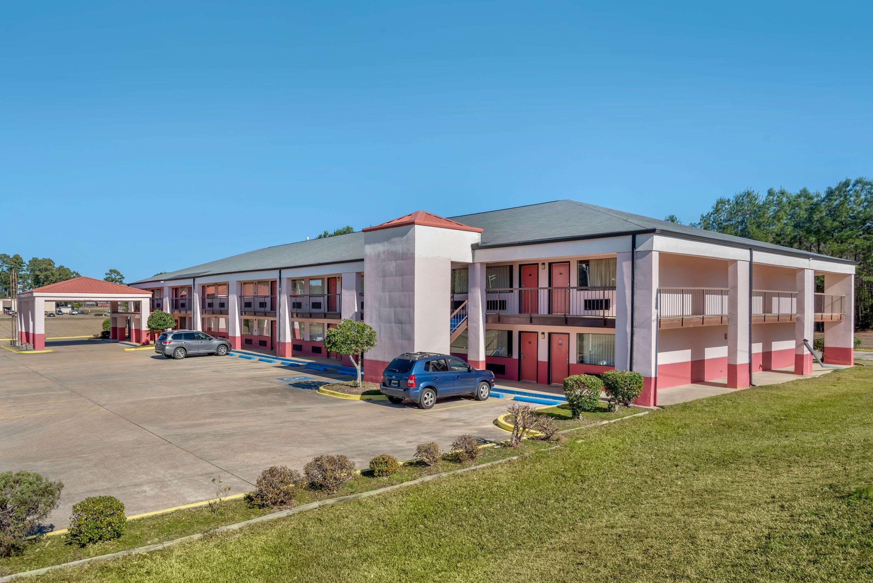 Econo Hospedaje Inn&Suites Forest Exterior foto