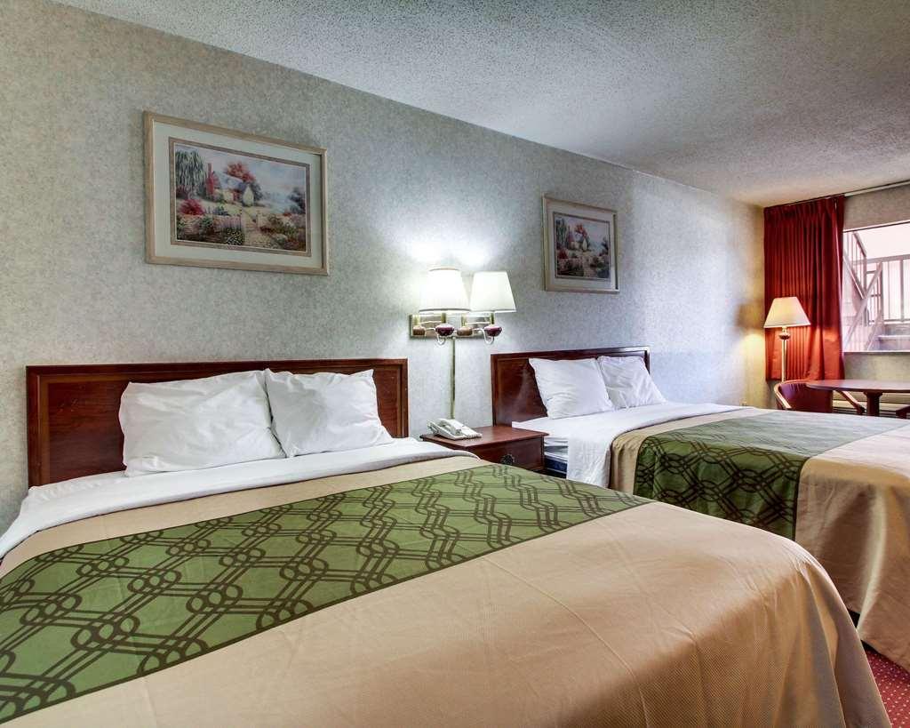 Econo Hospedaje Inn&Suites Forest Habitación foto